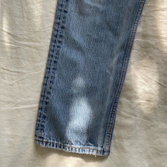 Vintage Levi’s Jeans - Picture 2 of 5